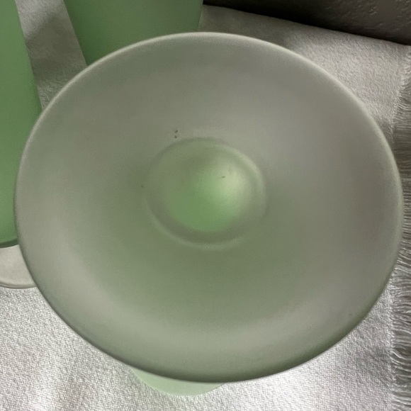 Vintage Frosted green parfait glasses with frosted white bottom set of 5 - Picture 8 of 11